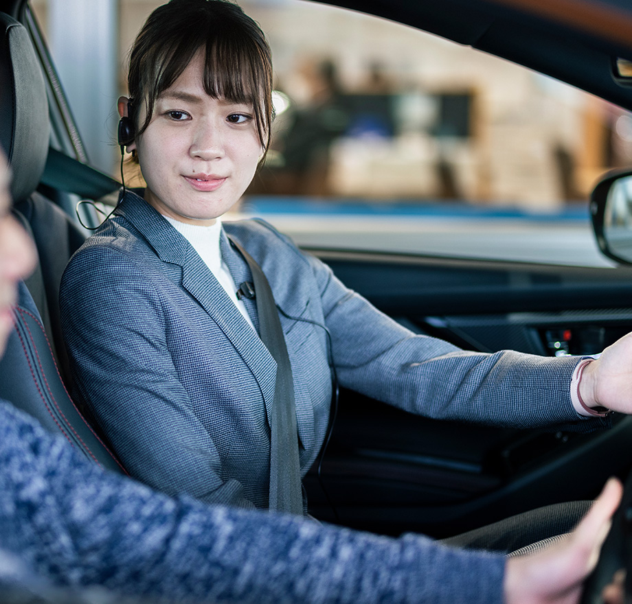 新車・試乗車を探す